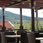 Tiffan's Pinceszet Es Panzio Gasthof Villány