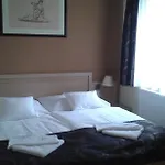 Tiffan's Pinceszet Es Panzio 3* Villány