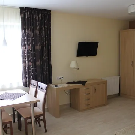 Tiffán's Pincészet és Panzió Vendégház Villány